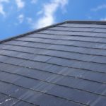 スレート屋根の寿命は20～30年！塗装・カバー工法・葺き替えなど経過年数ごとに必要な補修を解説